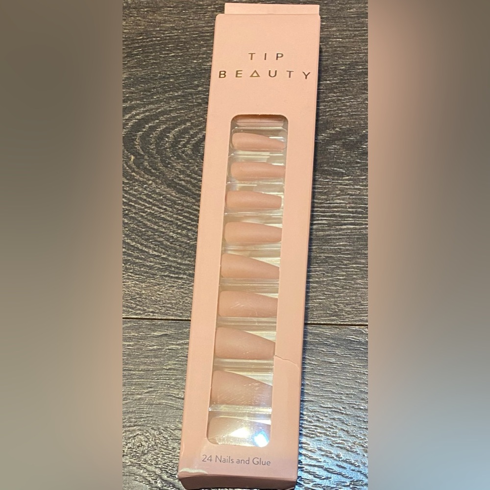 Tip Beauty Nails